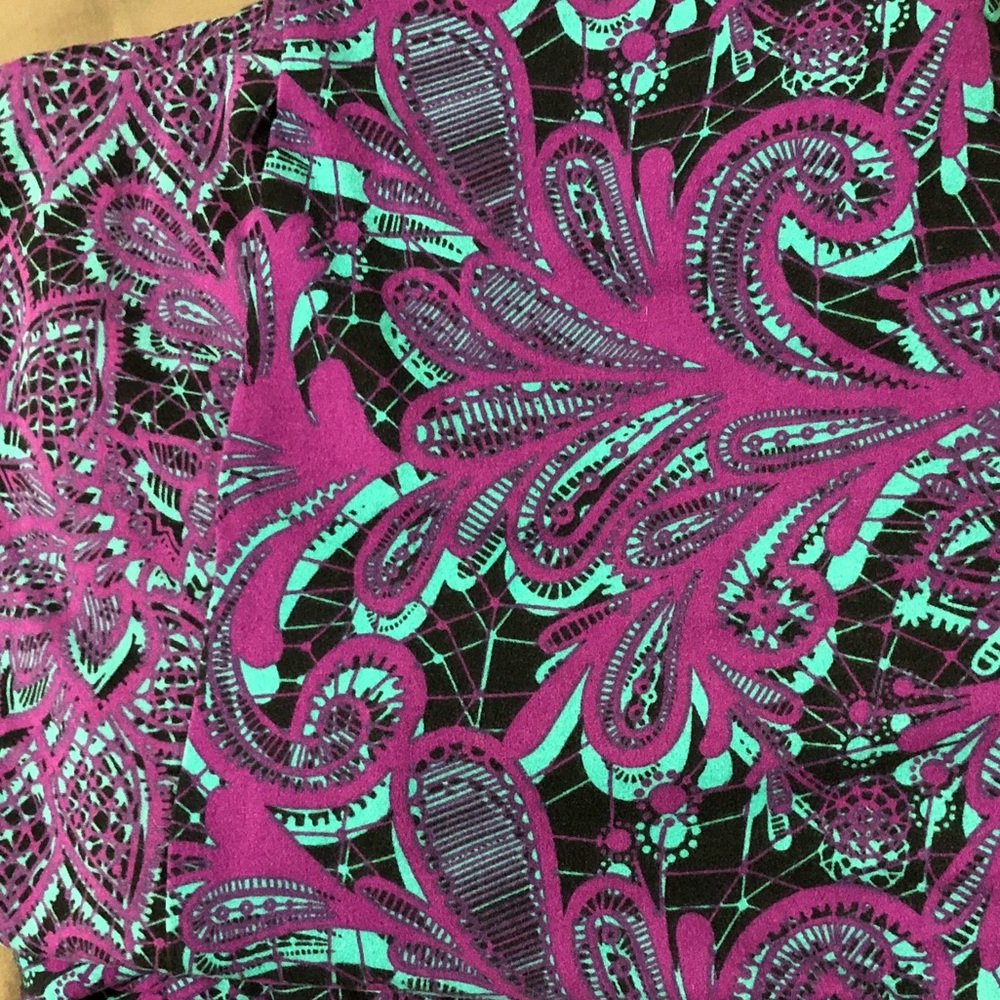 Pink, mint green,& black Lularoe tc leggings